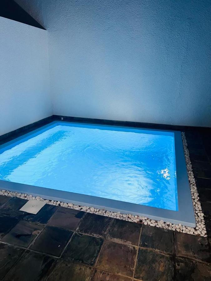 Azure 4 Bedrooms Haven Retreat: Where Tranquility Meets Turquoise Waters, Flic En Flac Mauritius Extérieur photo